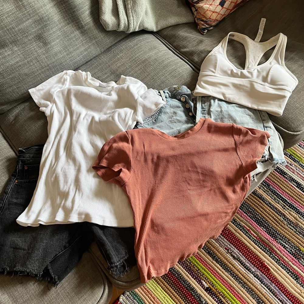 Summer bundle - Agolde, Denim Forum, TNA, Lululemon - Picture 2 of 7
